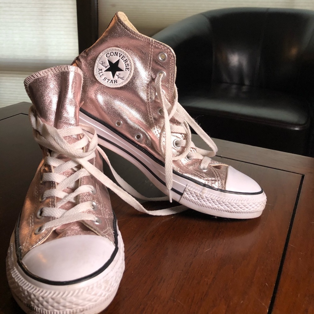 Cute Rose Champagne high-top converse 🌸